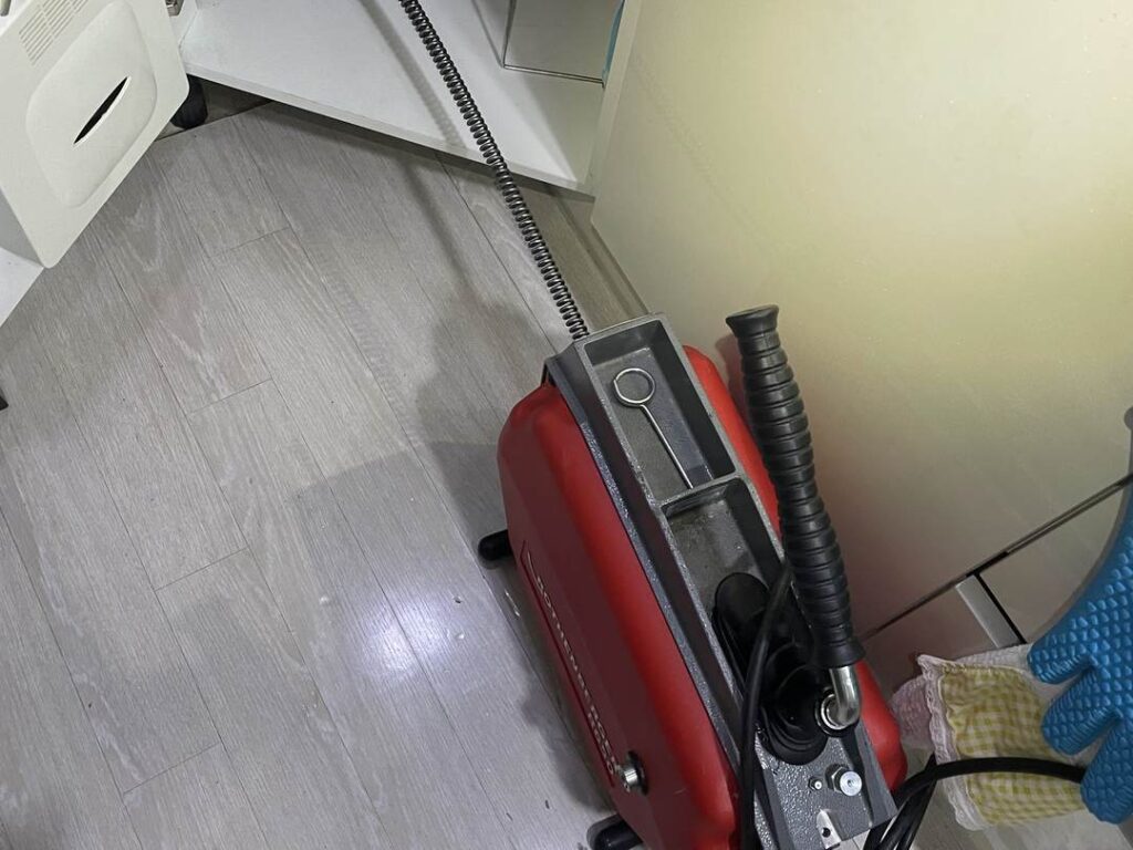 과천시 빌라 욕실 배관 작업 장비