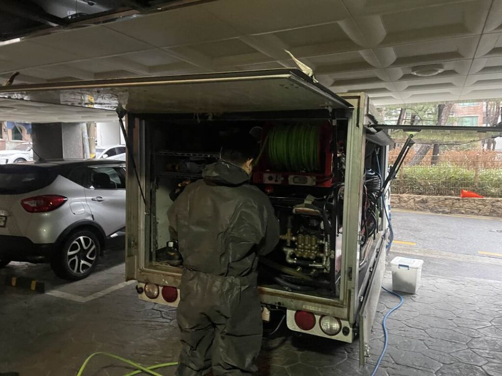 송파구 빌라 현장 고압세척 장비 차량